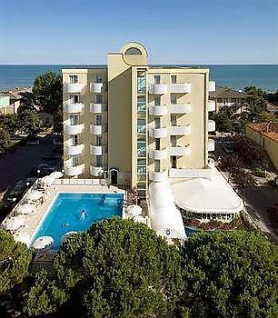 Salus Smart & Chic Hotel Lido di Jesolo Dış mekan fotoğraf